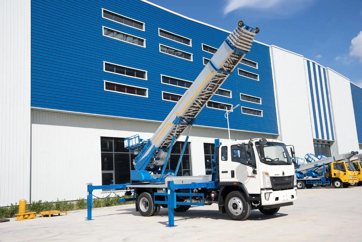 龙口小型云梯车上料车租赁多少钱