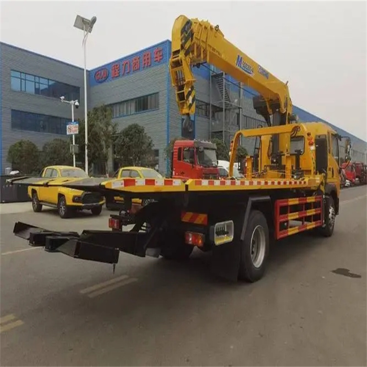 龙口附近小随车吊出租电话，轻松解决搬运烦恼