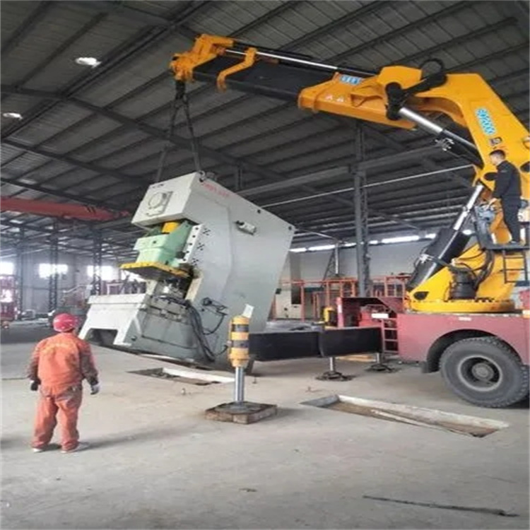 龙口80吨折臂吊车出租附近电话