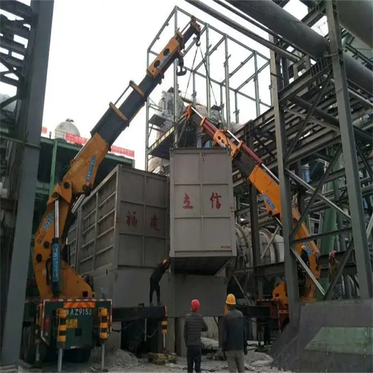 龙口折臂吊车租赁电话