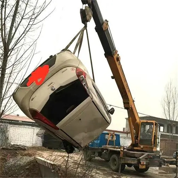 龙口随时待命，吊车24小时道路救援服务全解析