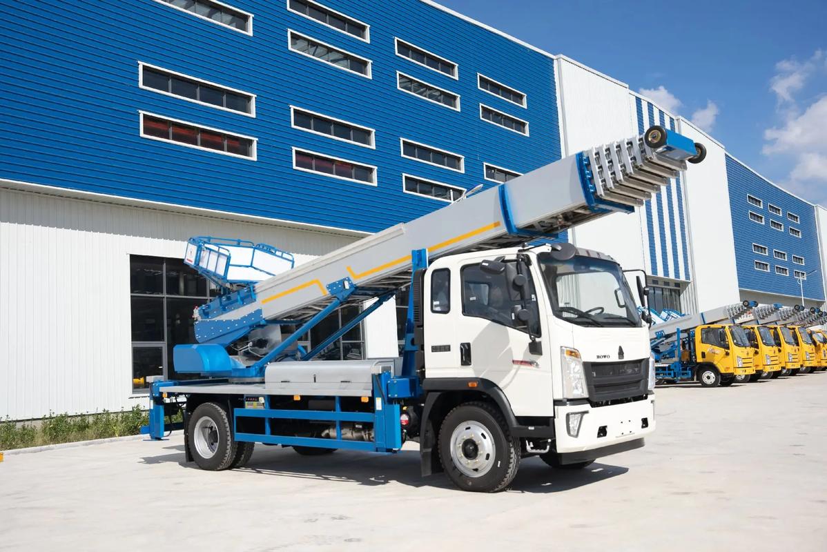 龙口出租云梯车高空作业车 建筑垃圾搬运